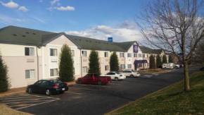 Отель InTown Suites Clarksville  Кларксвилл